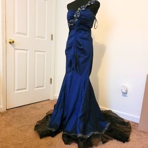 Gorgeous Xscape Ball Gown Prom Dress